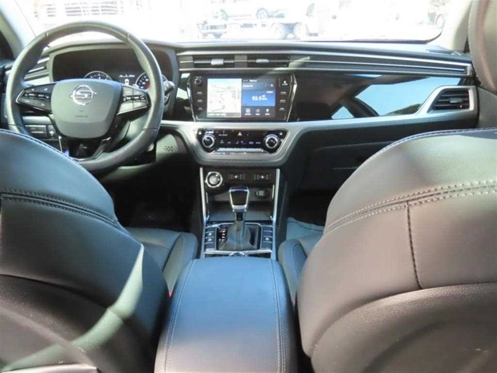 KG모빌리티(쌍용) 코란도 뷰티풀코란도 2WD 가솔린 1.5 C5 플러스 이미지 15