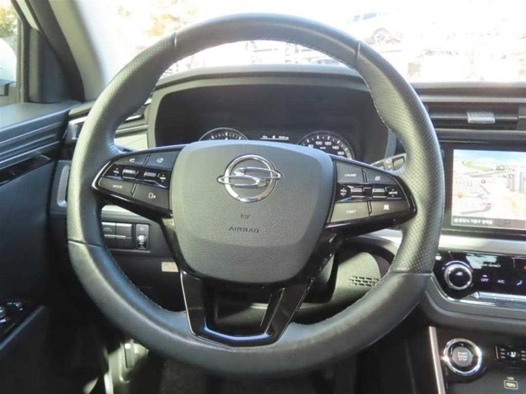 KG모빌리티(쌍용) 코란도 뷰티풀코란도 2WD 가솔린 1.5 C5 플러스 이미지 16