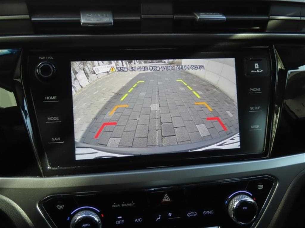 KG모빌리티(쌍용) 코란도 뷰티풀코란도 2WD 가솔린 1.5 C5 플러스 이미지 9