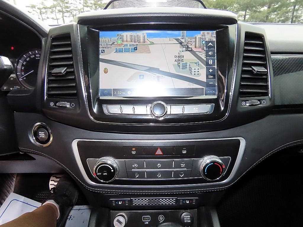 KG모빌리티(쌍용) 렉스턴 렉스턴 스포츠 칸 디젤 2.2 4WD 5링크 다이나믹 에디션 이미지 14