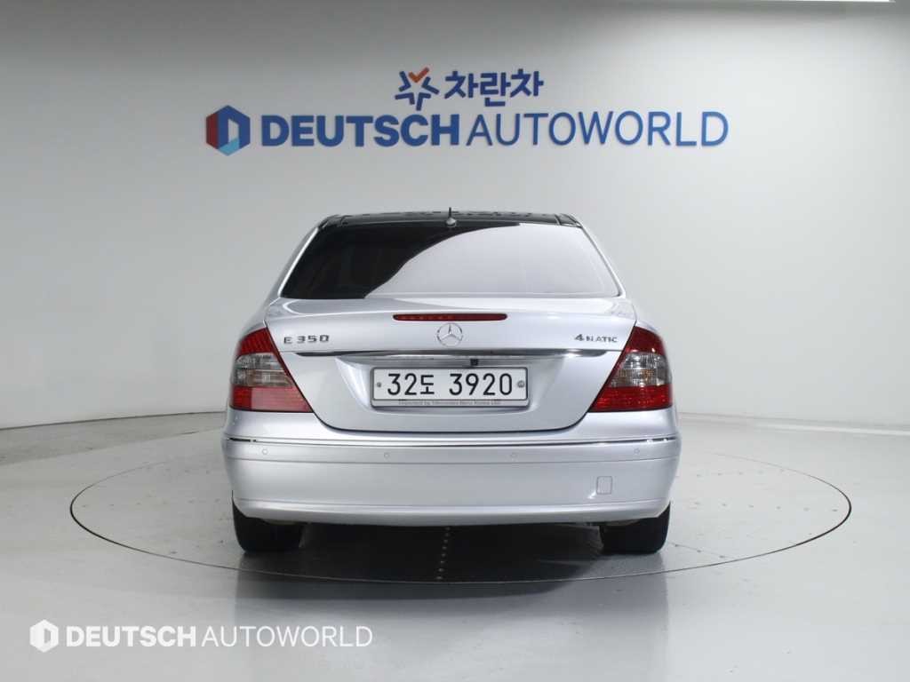 벤츠 E 클래스 E-클래스 E350 4MATIC 이미지 4