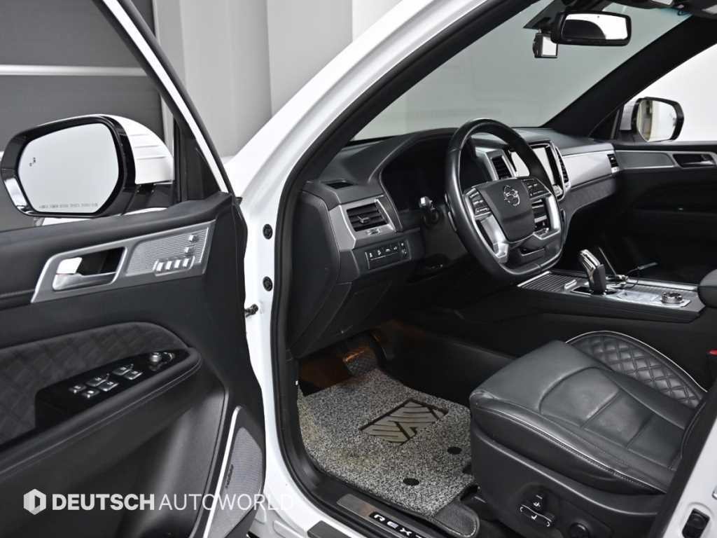 KG모빌리티(쌍용) 렉스턴 올 뉴 렉스턴 (Y450) 디젤 2.2 4WD 더 블랙 이미지 11