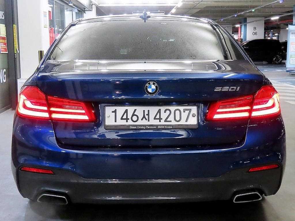 BMW 5시리즈 5시리즈 (G30) 520i M 스포츠 이미지 5