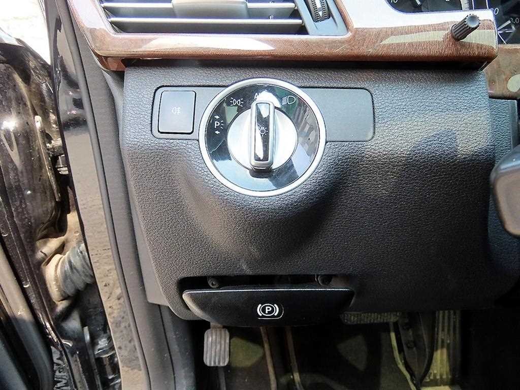 벤츠 E 클래스 E-클래스 W212 E300 엘레강스 이미지 12