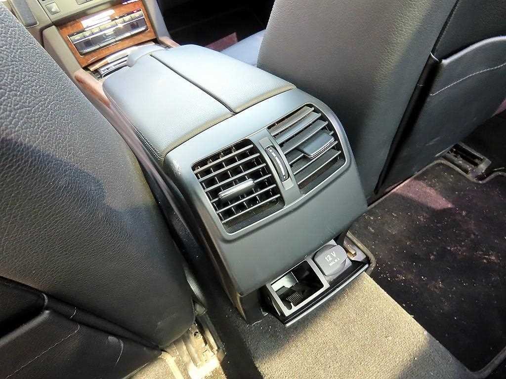벤츠 E 클래스 E-클래스 W212 E300 엘레강스 이미지 17