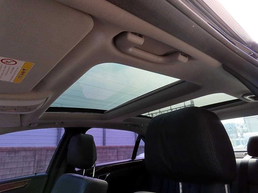 벤츠 E 클래스 E-클래스 W212 E300 엘레강스 이미지 18