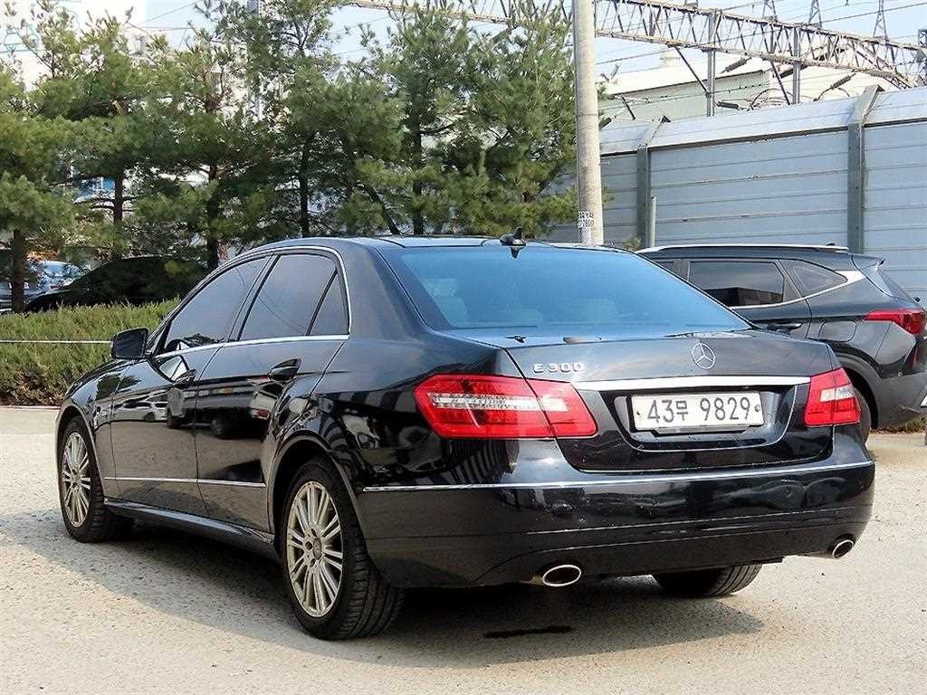 벤츠 E 클래스 E-클래스 W212 E300 엘레강스 이미지 3