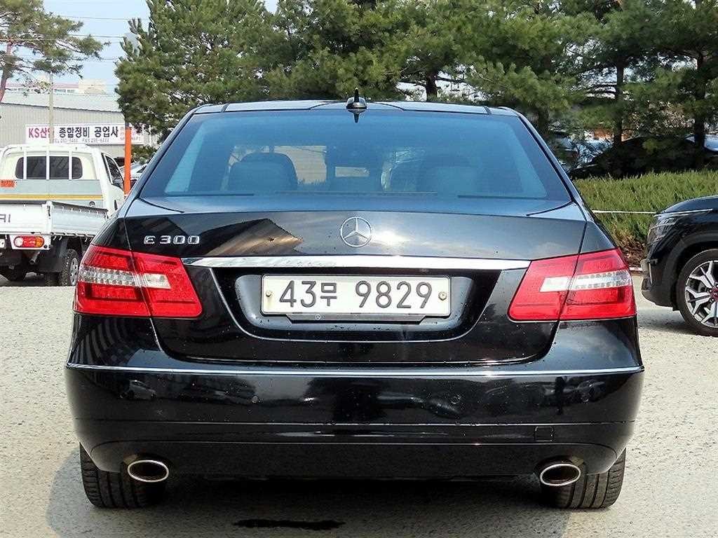 벤츠 E 클래스 E-클래스 W212 E300 엘레강스 이미지 4