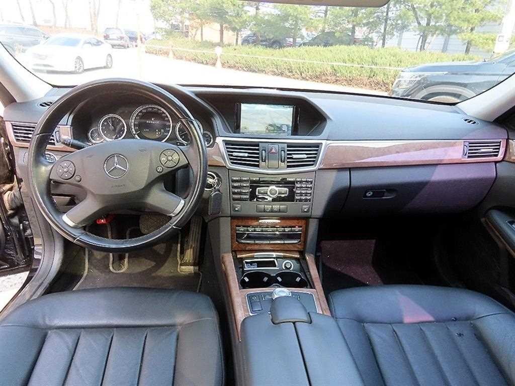 벤츠 E 클래스 E-클래스 W212 E300 엘레강스 이미지 7