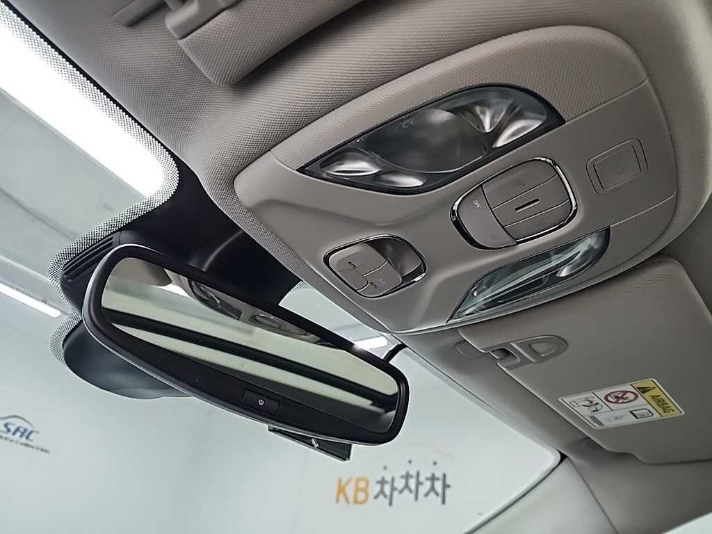 지프 컴패스 컴패스 2세대 2.4 AWD 리미티드 이미지 16