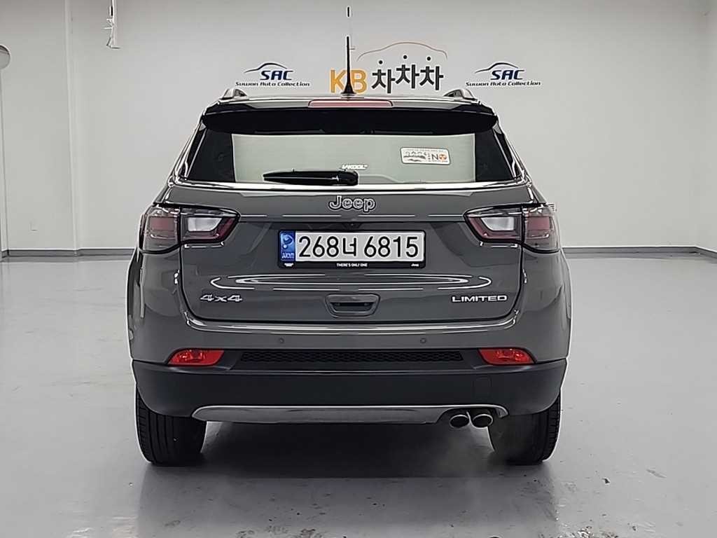 지프 컴패스 컴패스 2세대 2.4 AWD 리미티드 이미지 3