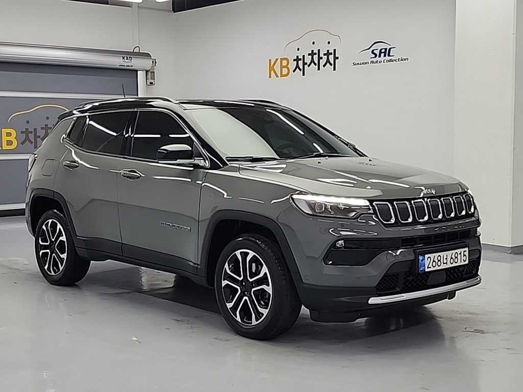 지프 컴패스 컴패스 2세대 2.4 AWD 리미티드 이미지 4