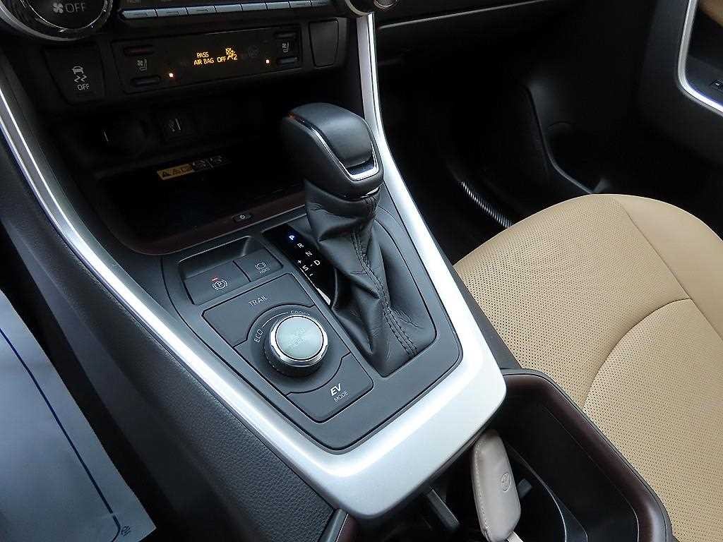 토요타 라브4 RAV4(5세대) 2.5 4WD 하이브리드 LTD 이미지 11