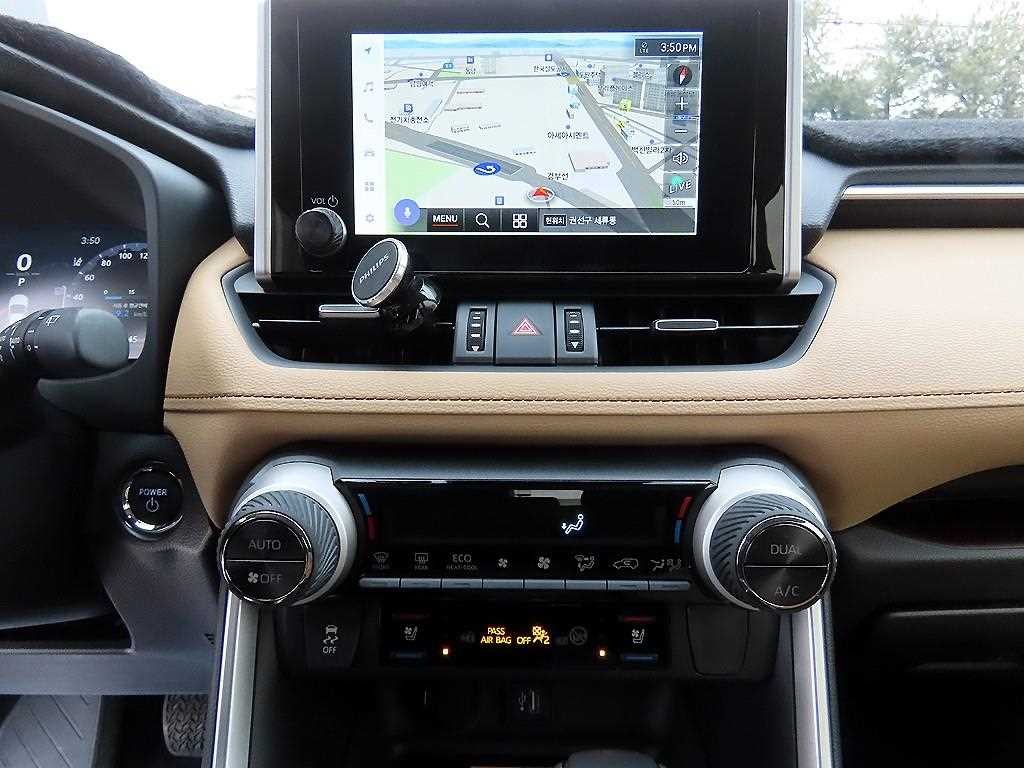 토요타 라브4 RAV4(5세대) 2.5 4WD 하이브리드 LTD 이미지 14
