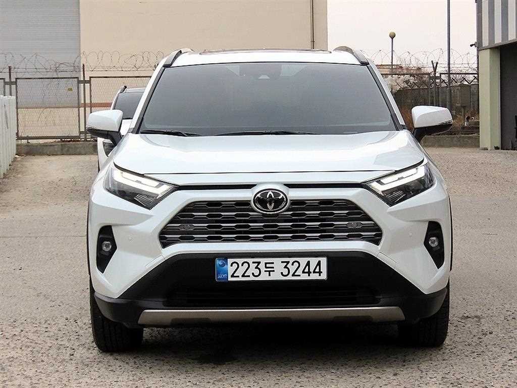 토요타 라브4 RAV4(5세대) 2.5 4WD 하이브리드 LTD 이미지 2