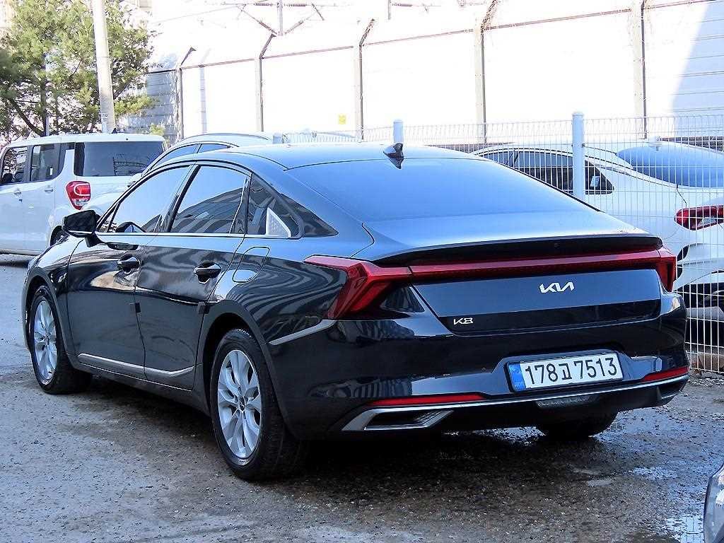기아 K8 2.5 2WD 노블레스 라이트 이미지 3