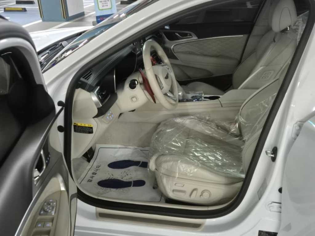 제네시스 G70 3.3T 스포츠 AWD 프레스티지 이미지 1