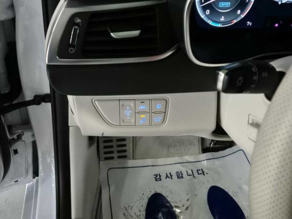 제네시스 G70 3.3T 스포츠 AWD 프레스티지 이미지 14
