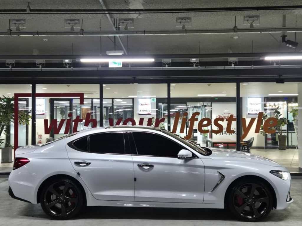 제네시스 G70 3.3T 스포츠 AWD 프레스티지 이미지 4
