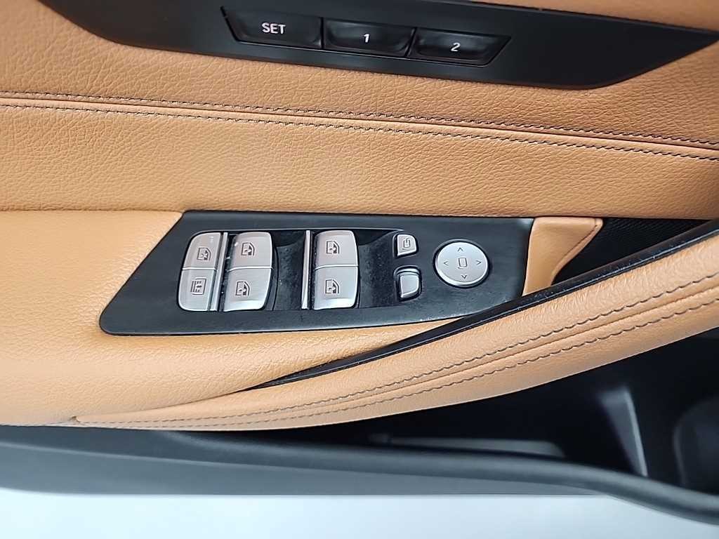 BMW 5시리즈 5시리즈 (G30) 520i 럭셔리 이미지 17
