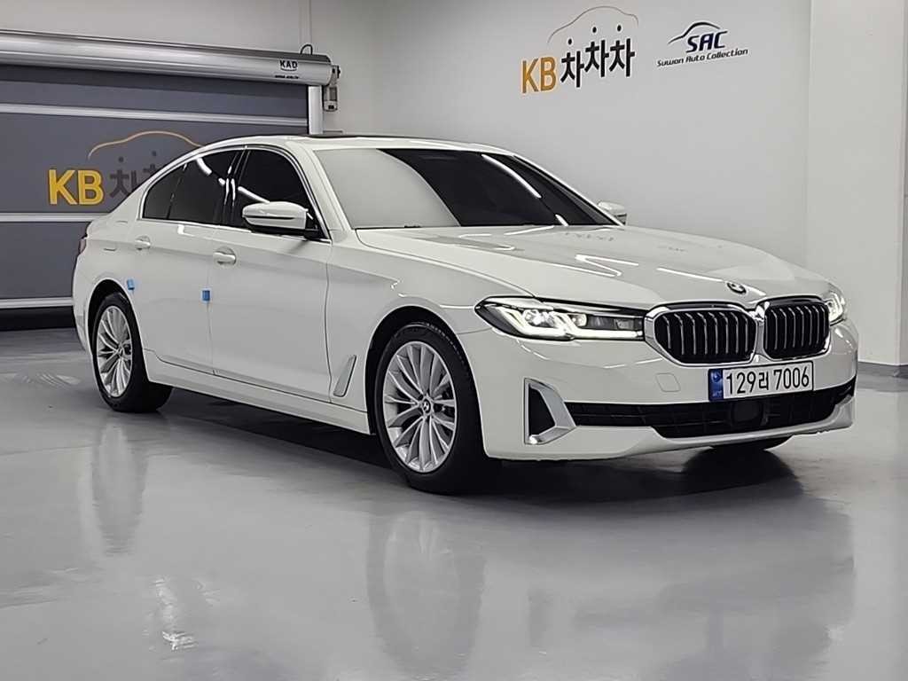 BMW 5시리즈 5시리즈 (G30) 520i 럭셔리 이미지 4