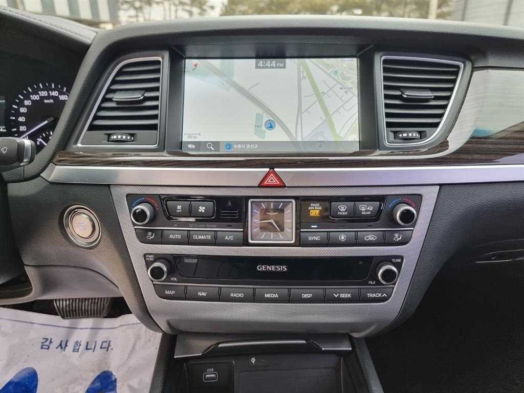제네시스 G80 3.3 GDI AWD 프리미엄 럭셔리 이미지 12