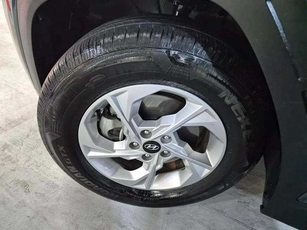 현대 투싼 투싼 (NX4) 디젤 2.0 2WD 모던 이미지 19