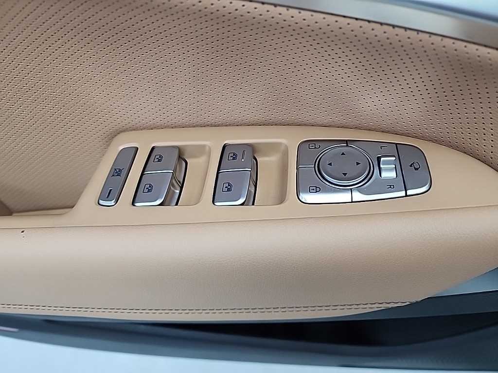 제네시스 G70 더 뉴 G70 디젤 2.2D 4WD 이미지 18