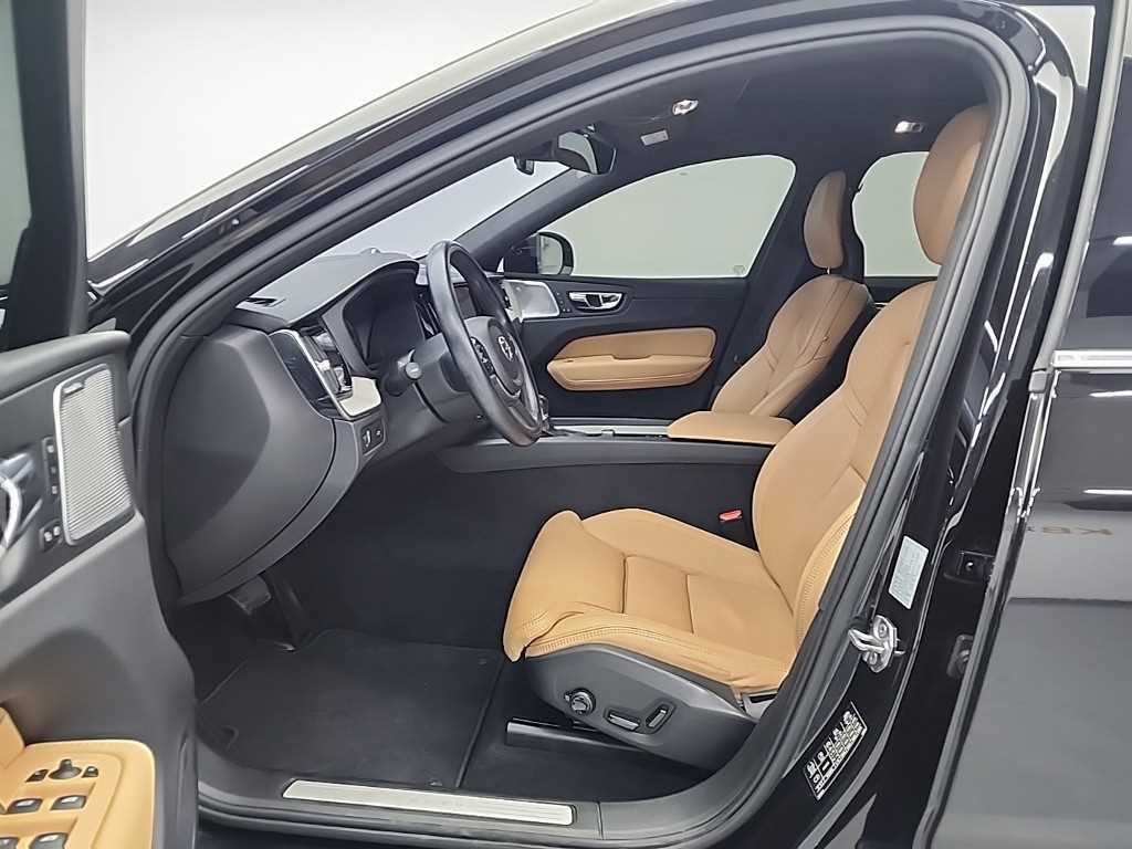 볼보 XC60 XC60(2세대) D5 AWD 인스크립션 이미지 1