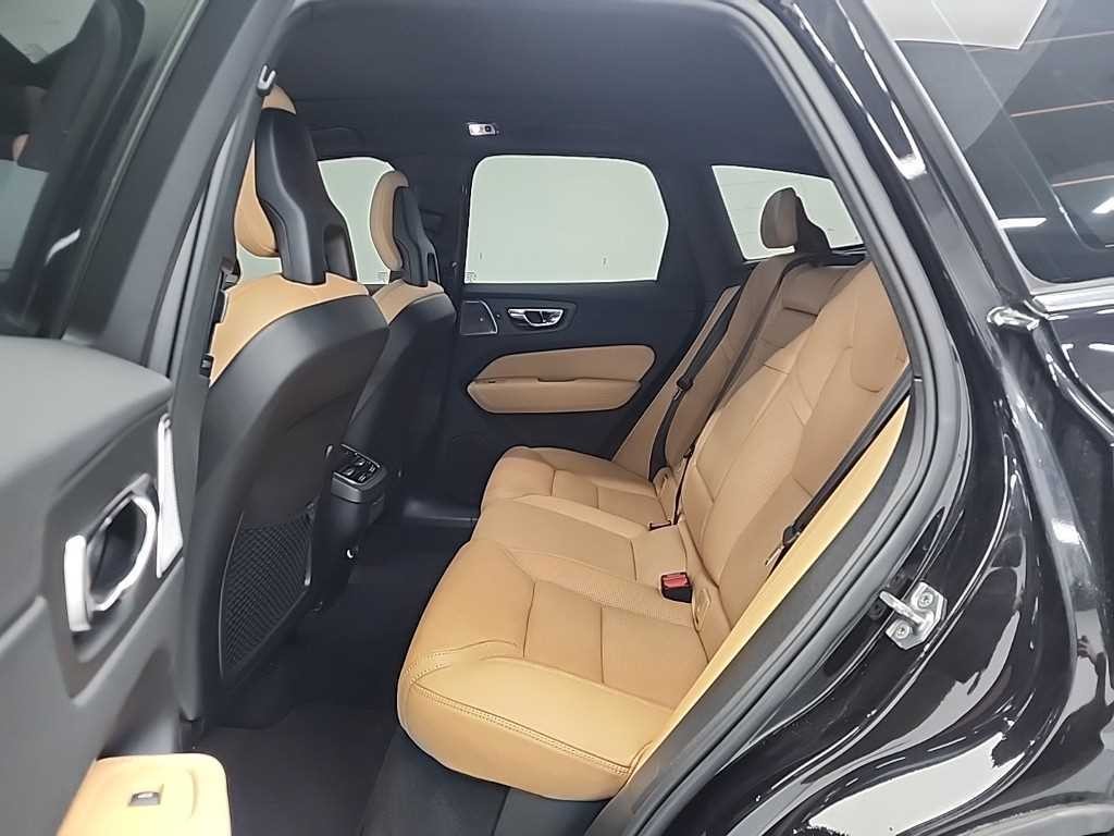 볼보 XC60 XC60(2세대) D5 AWD 인스크립션 이미지 12