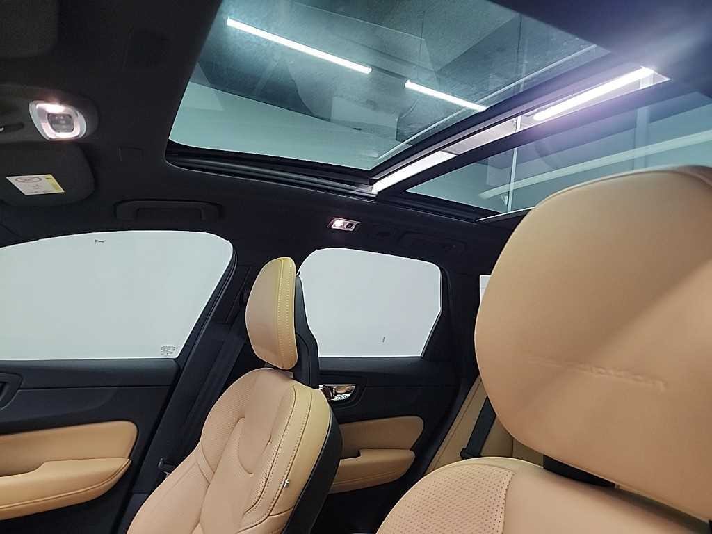 볼보 XC60 XC60(2세대) D5 AWD 인스크립션 이미지 14