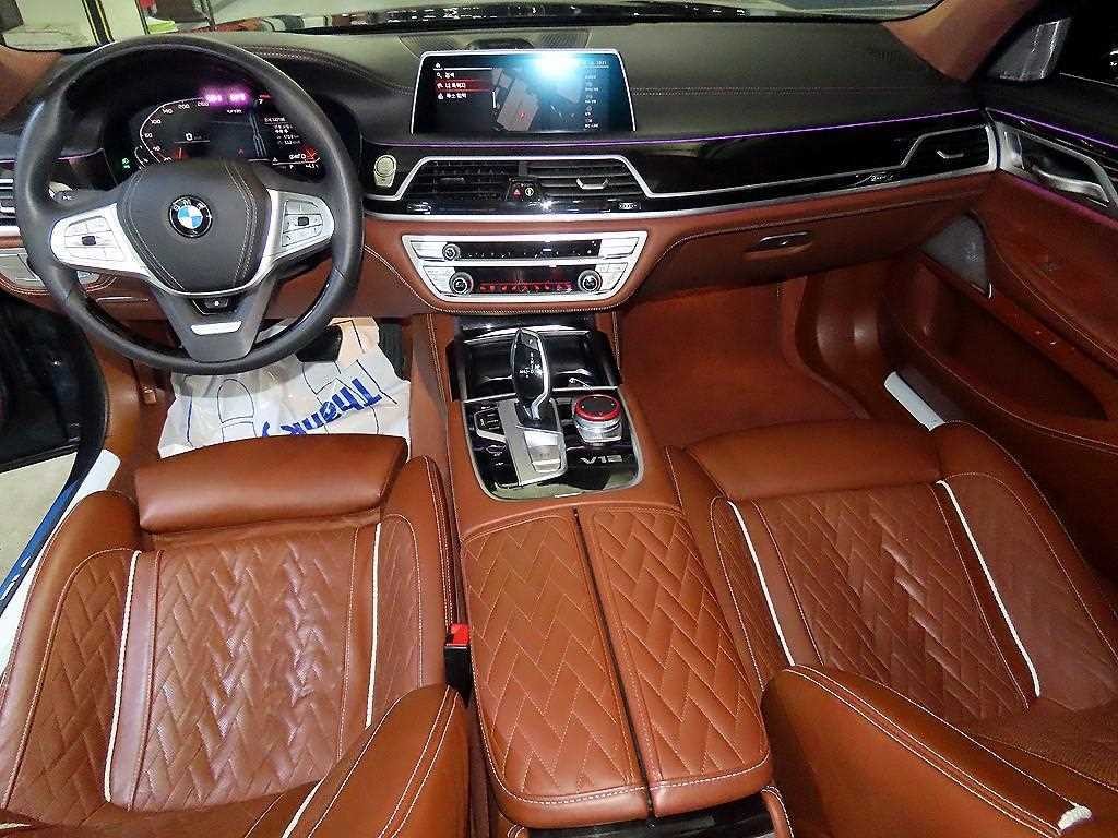 BMW 7시리즈 7시리즈 (G11) M760Li xDrive 엑설런스 이미지 10
