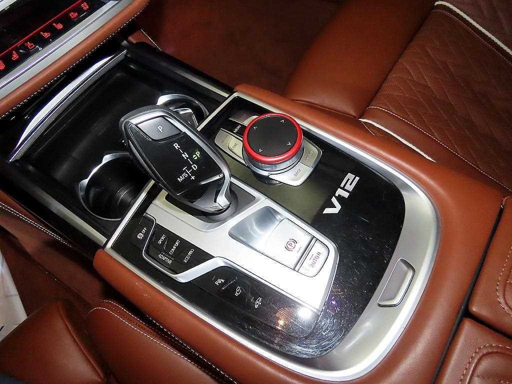 BMW 7시리즈 7시리즈 (G11) M760Li xDrive 엑설런스 이미지 12