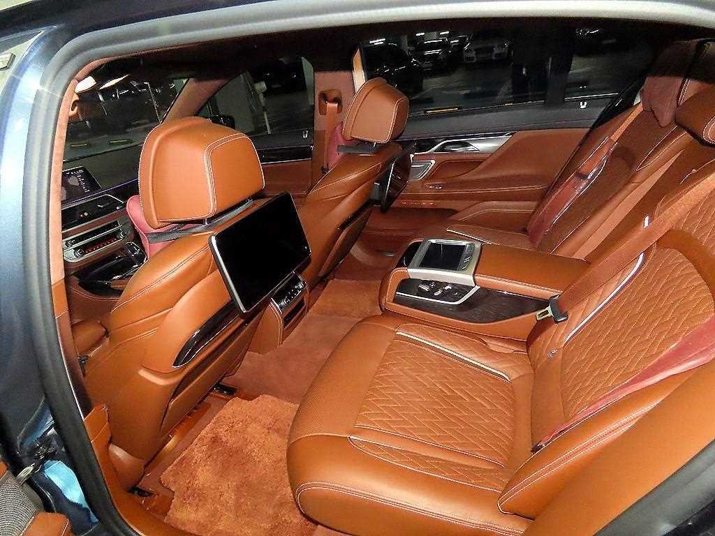 BMW 7시리즈 7시리즈 (G11) M760Li xDrive 엑설런스 이미지 7