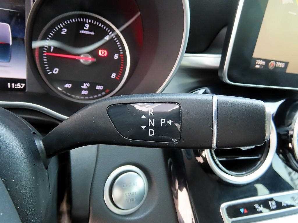 벤츠 C 클래스 C클래스 W205 C220 d 아방가르드 이미지 11