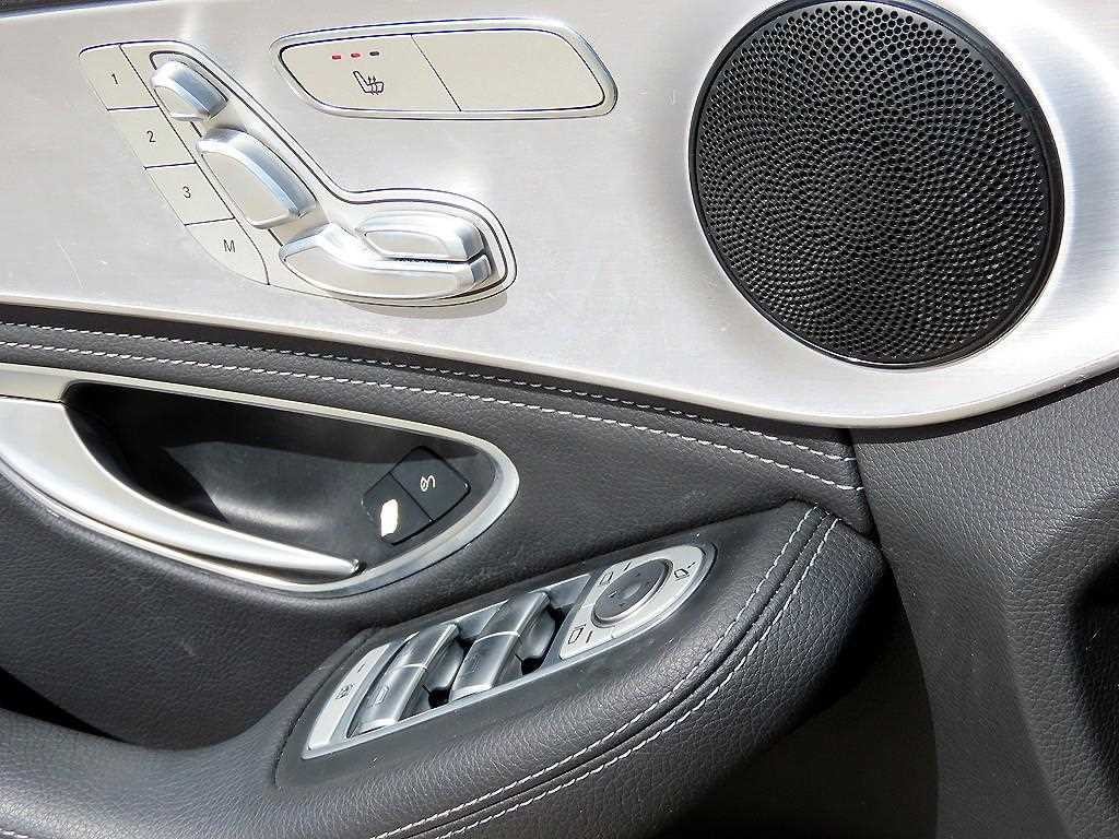 벤츠 C 클래스 C클래스 W205 C220 d 아방가르드 이미지 12