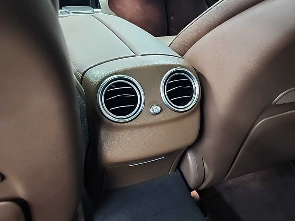 벤츠 E 클래스 E-클래스 W213 E220d 4MATIC 익스클루시브 이미지 13