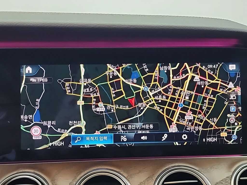 벤츠 E 클래스 E-클래스 W213 E220d 4MATIC 익스클루시브 이미지 16
