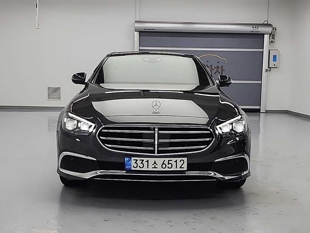 벤츠 E 클래스 E-클래스 W213 E220d 4MATIC 익스클루시브 이미지 2