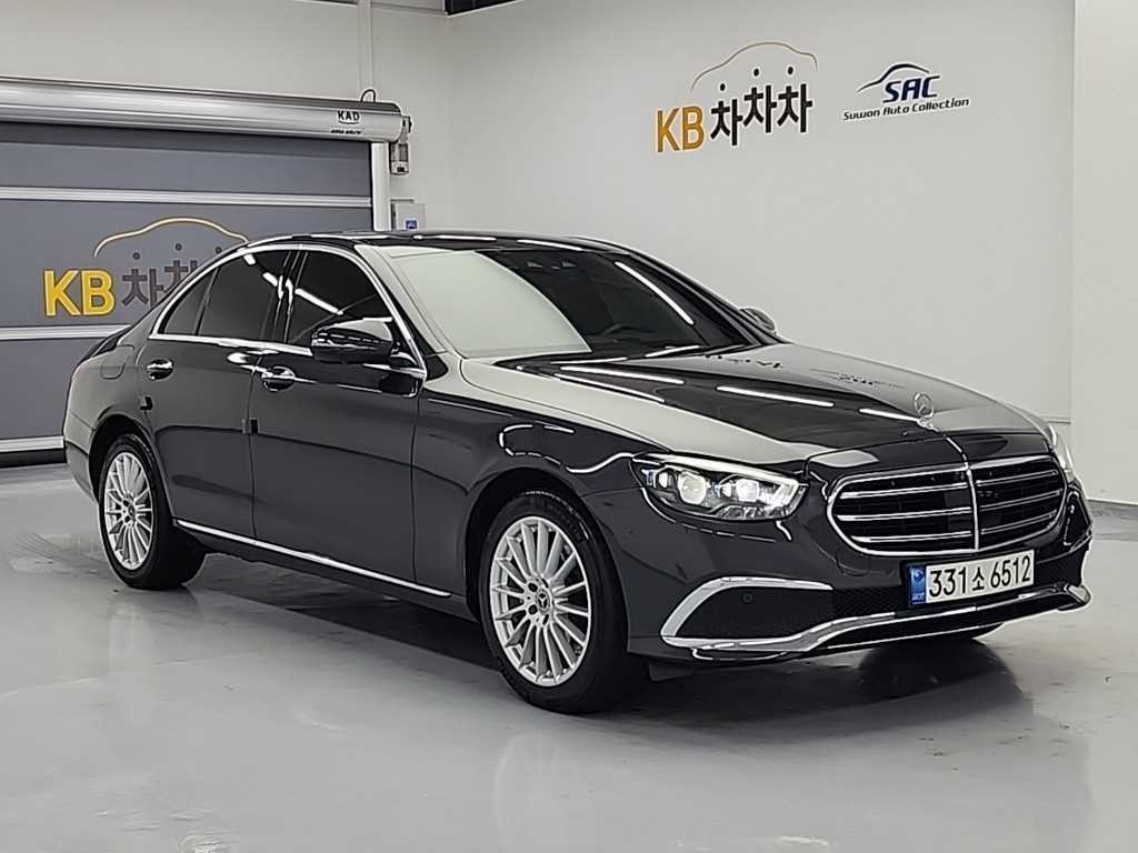 벤츠 E 클래스 E-클래스 W213 E220d 4MATIC 익스클루시브 이미지 4