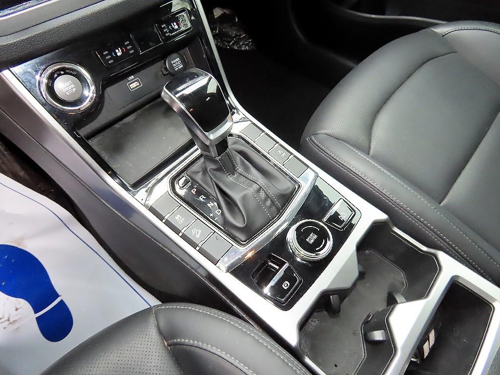 KG모빌리티(쌍용) 코란도 뷰티풀코란도 2WD 디젤 1.6 C5 플러스 이미지 10