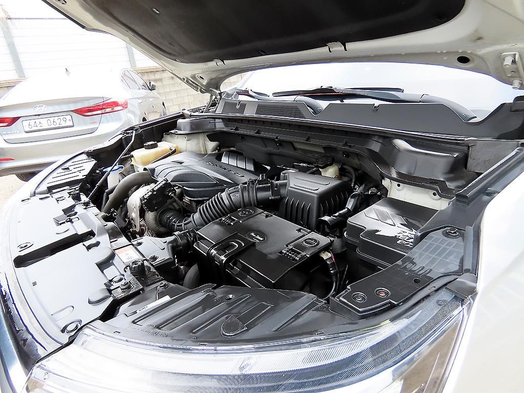 KG모빌리티(쌍용) 코란도 뷰티풀코란도 2WD 디젤 1.6 C5 플러스 이미지 19