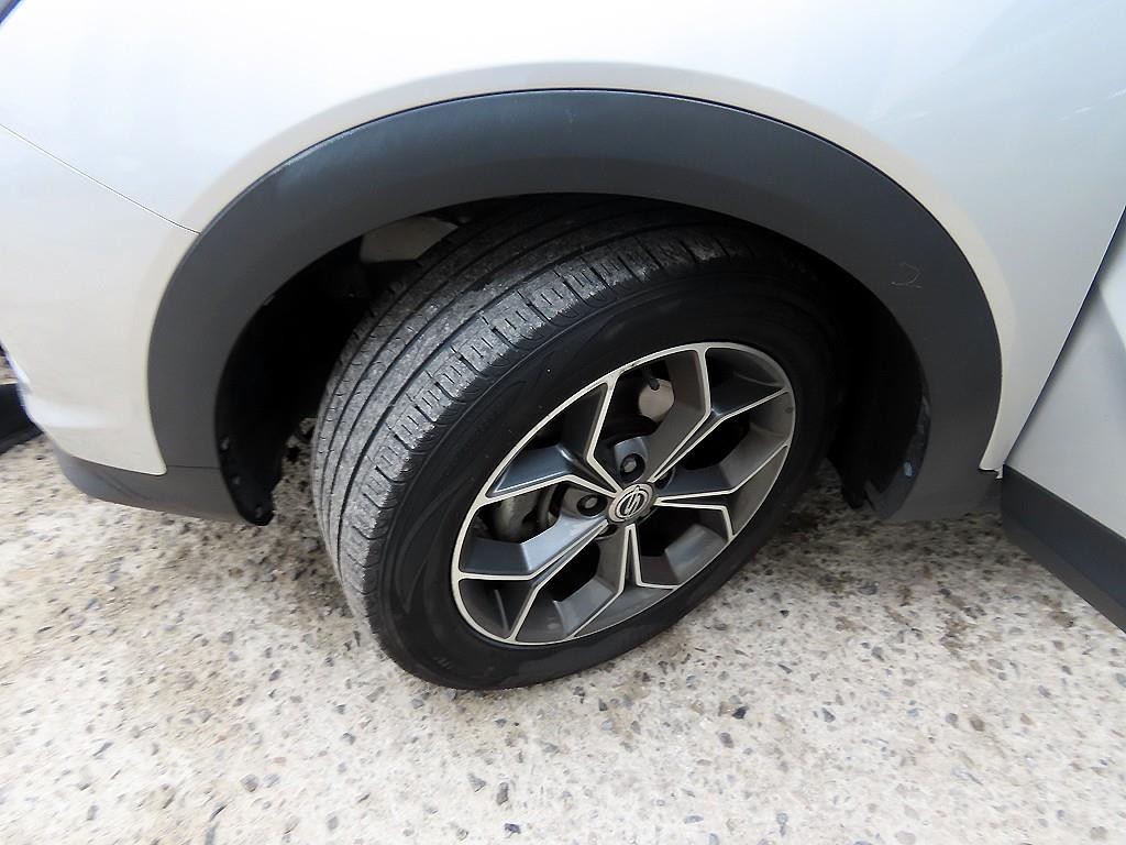KG모빌리티(쌍용) 코란도 뷰티풀코란도 2WD 디젤 1.6 C5 플러스 이미지 20
