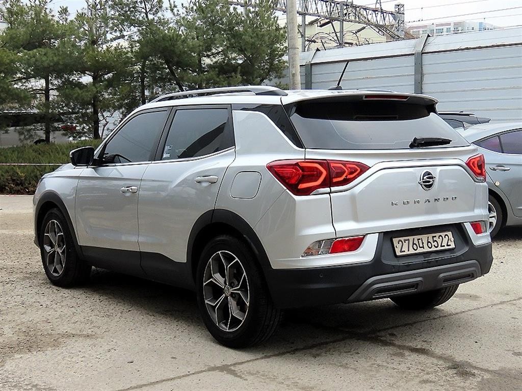 KG모빌리티(쌍용) 코란도 뷰티풀코란도 2WD 디젤 1.6 C5 플러스 이미지 3