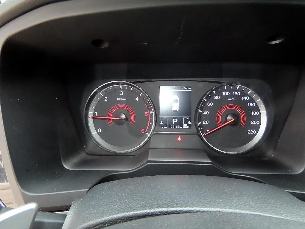 KG모빌리티(쌍용) 코란도 뷰티풀코란도 2WD 디젤 1.6 C5 플러스 이미지 9