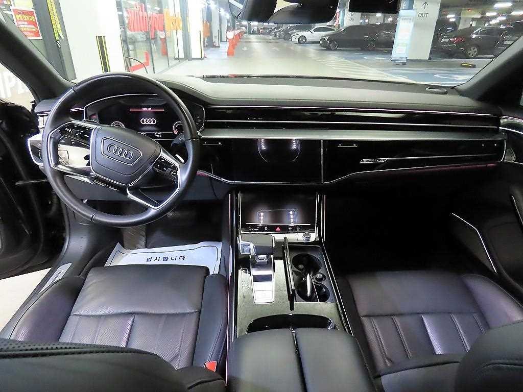 아우디 A8 A8 (D5) 55 TFSI 콰트로 LWB 이미지 10
