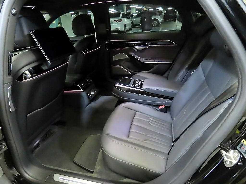 아우디 A8 A8 (D5) 55 TFSI 콰트로 LWB 이미지 7