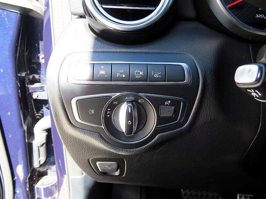 벤츠 GLC 클래스 GLC클래스 X253 AMG GLC 63 4MATIC+ 이미지 12