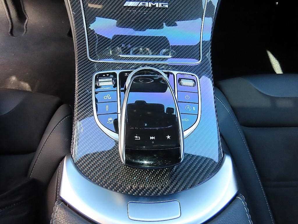 벤츠 GLC 클래스 GLC클래스 X253 AMG GLC 63 4MATIC+ 이미지 13