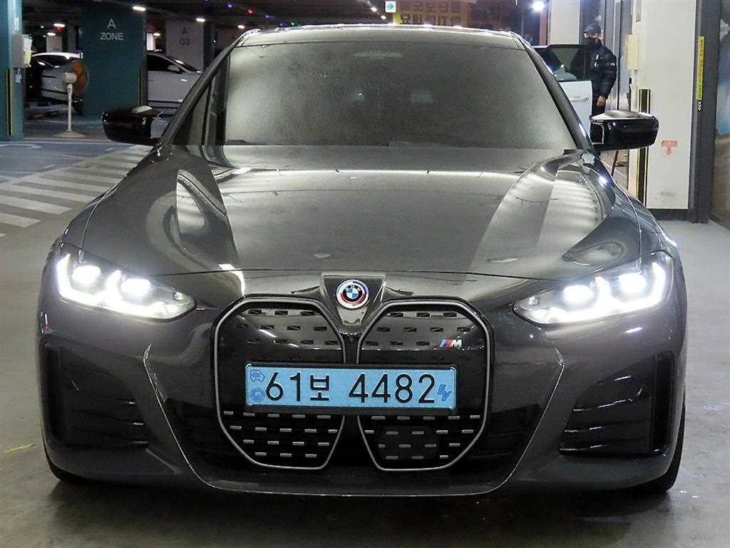 BMW i4 M50 프로 이미지 2